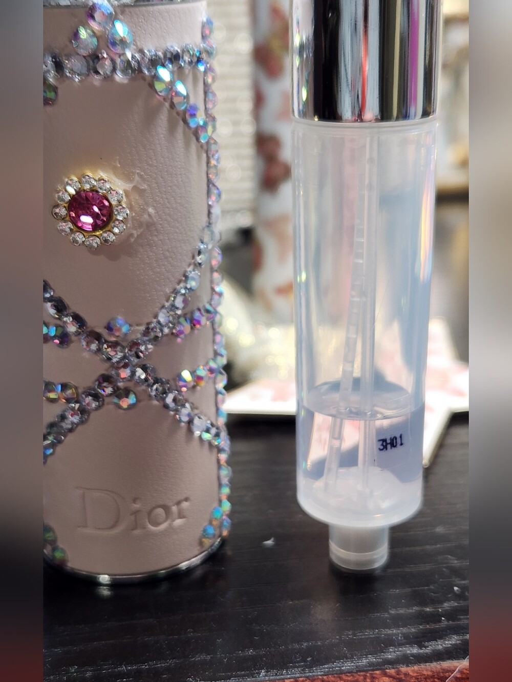 Dior Embellished Atomizer - Picture 8 of 15